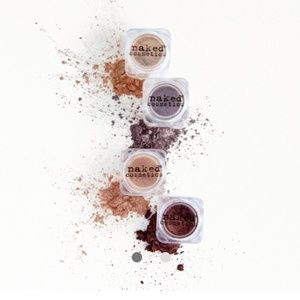 NAKED COSMETICS

4-Piece Pigment Set